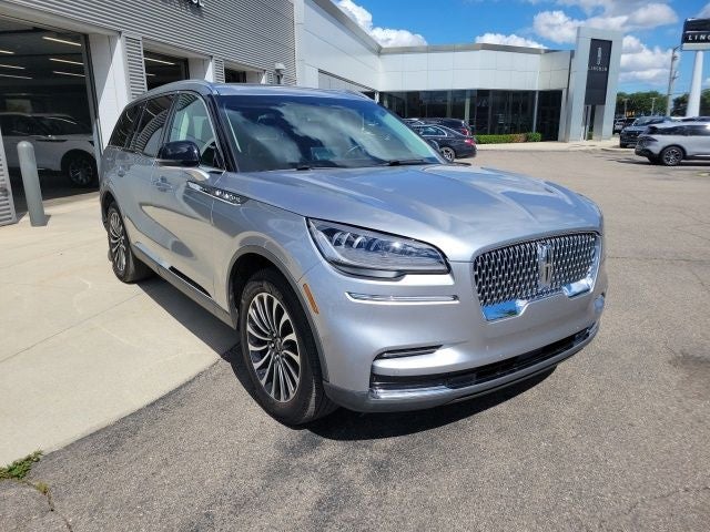 2023 Lincoln Aviator Standard
