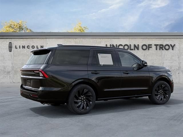 2027 Lincoln Navigator Reserve