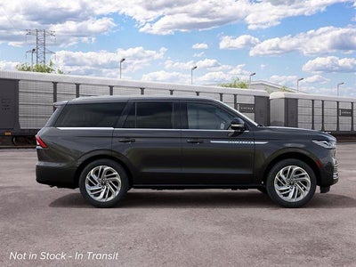 2027 Lincoln Navigator Reserve