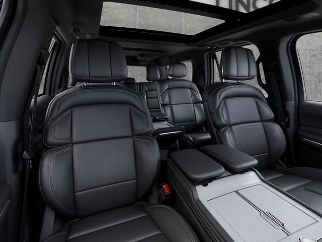 2027 Lincoln Navigator L Reserve