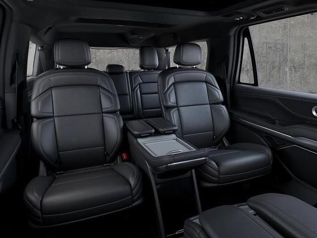 2027 Lincoln Navigator L Reserve