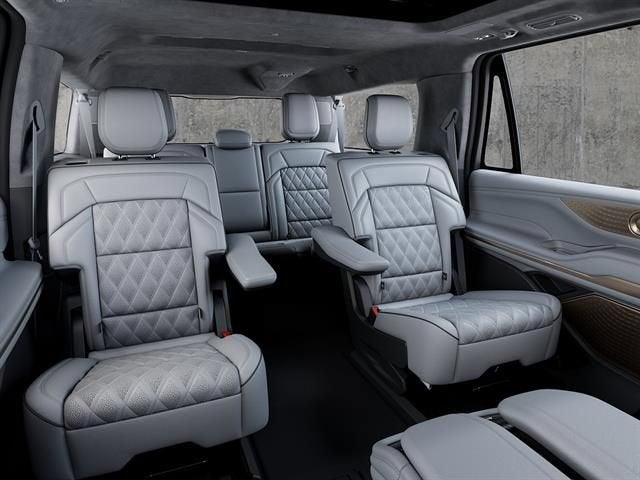 2027 Lincoln Navigator L Black Label