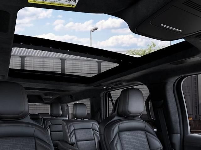 2027 Lincoln Navigator L Black Label
