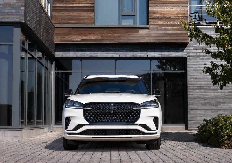 The front of a 2026 Lincoln Aviator® SUV is shown. | Lincoln of Troy in Troy MI
