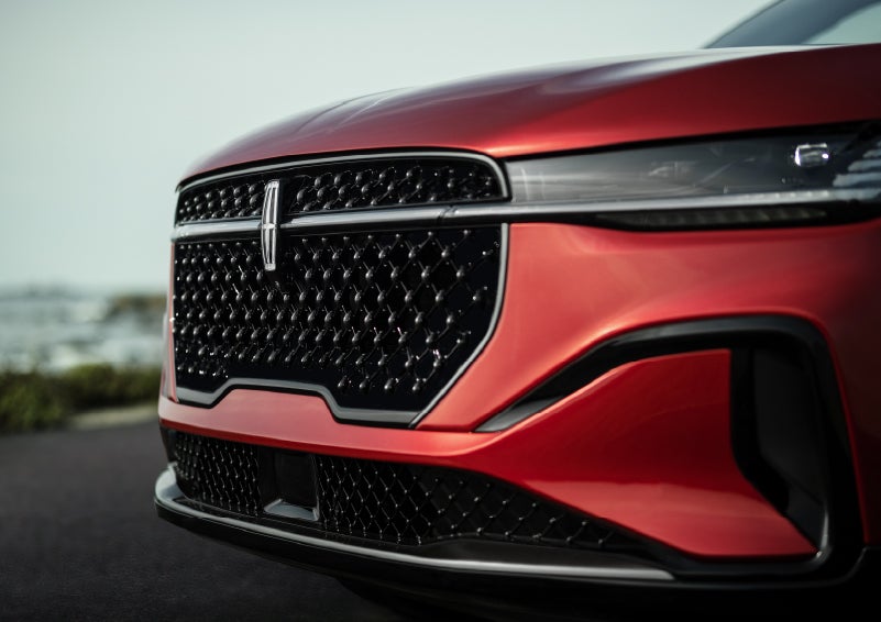The sleek grille of a 2026 Lincoln Nautilus® SUV with the available Jet Appearance Package makes a bold statement. | Lincoln of Troy in Troy MI