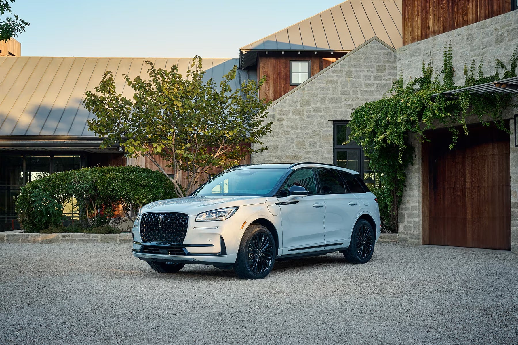 Hybrid Car Dealer near Royal Oak MI